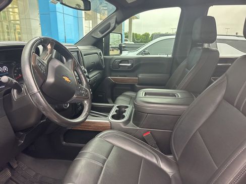 Used 2020 Chevrolet Silverado 2500 High Country w/ Z71 Off-Road Package AWD/4WD image 15