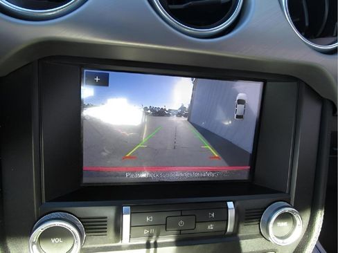 Used 2022 Ford Mustang Premium RWD image 13