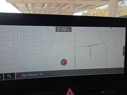 Certified 2025 Kia Sportage SX image 11