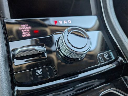 Used 2023 Jeep Grand Cherokee 4WD 4xe image 15
