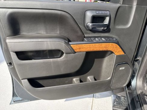 Used 2017 Chevrolet Silverado 1500 High Country AWD/4WD image 39