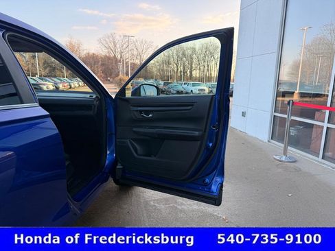 Certified 2025 Honda CR-V LX image 19