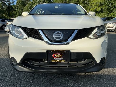 Used 2019 Nissan Rogue Sport S w/ Appearance Package AWD/4WD image 3