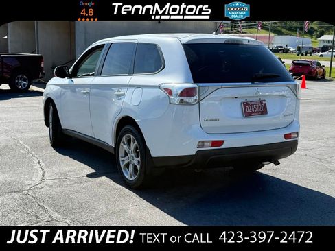 Used 2014 Mitsubishi Outlander SE AWD/4WD image 7