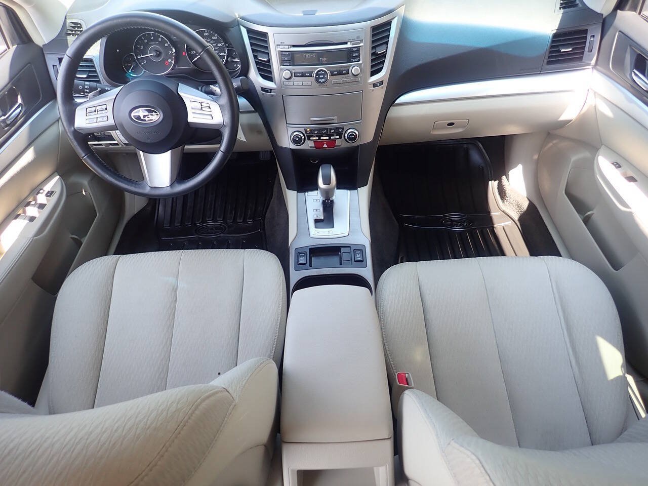 Used 2011 Subaru Outback 2.5i Premium w/ All-Weather Pkg AWD/4WD image 13