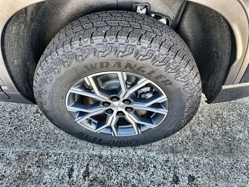 New 2026 GMC Acadia AT4 w/ Luxury Package image 12