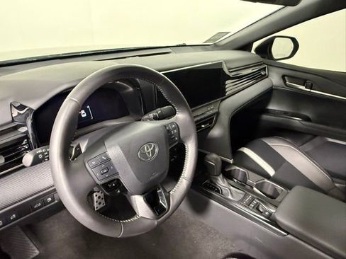 Used 2025 Toyota Camry SE w/ Multimedia Upgrade Package FWD image 16