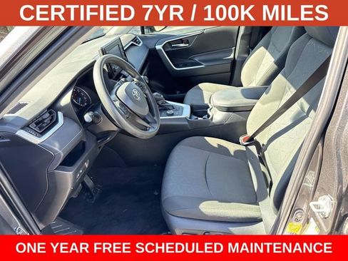 Used 2021 Toyota RAV4 XLE AWD/4WD image 14