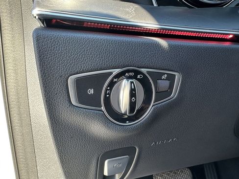 Used 2017 Mercedes-Benz E 300 image 34