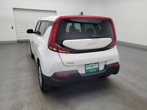 Used 2022 Kia Soul LX w/ Technology Package FWD image 6