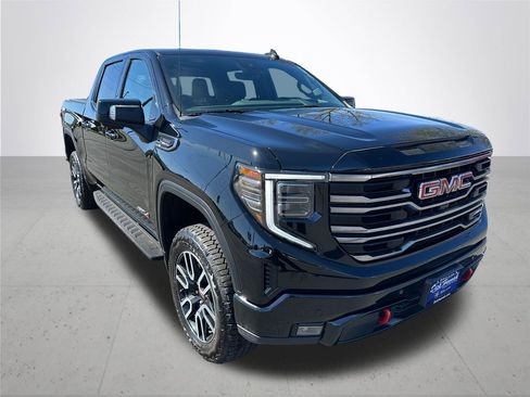 Used 2025 GMC Sierra 1500 AT4 w/ AT4 Premium Package image 5