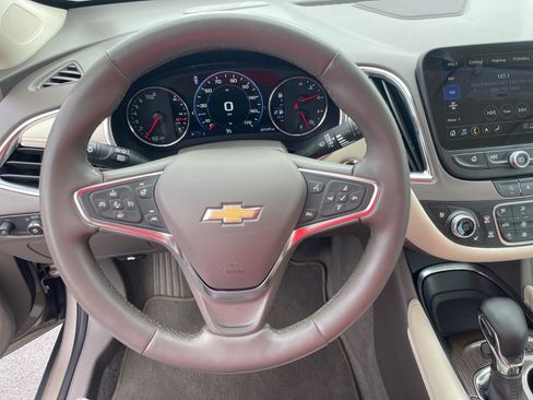 Used 2024 Chevrolet Malibu LT FWD image 7