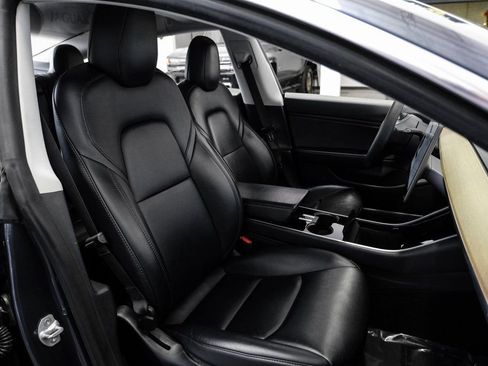 Used 2020 Tesla Model 3 Long Range image 33