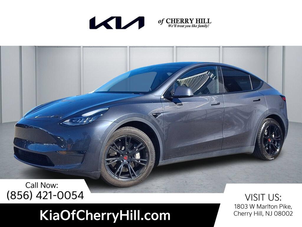 Used 2021 Tesla Model Y Long Range AWD/4WD image 1