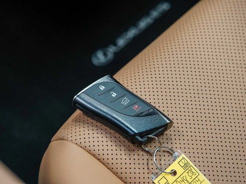 Used 2024 Lexus ES 300h w/ Premium Package FWD image 27