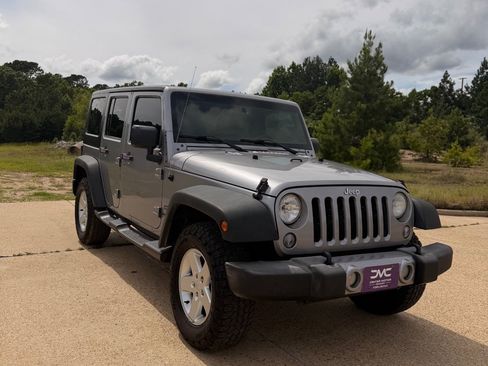 Used 2016 Jeep Wrangler Unlimited Sport w/ Quick Order Package 24S AWD/4WD image 8