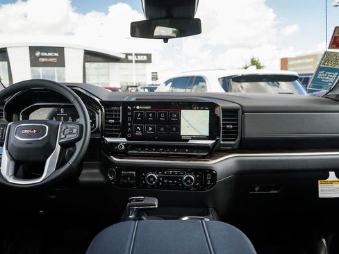 New 2026 GMC Sierra 1500 Elevation image 14