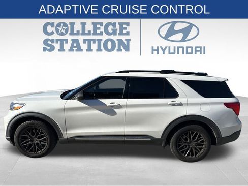 Used 2021 Ford Explorer XLT w/ Equipment Group 202A image 9