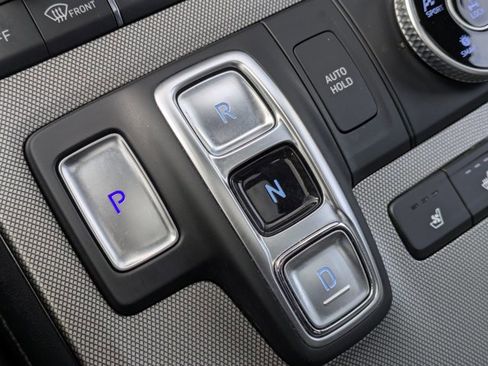 Used 2022 Hyundai Palisade Calligraphy image 12