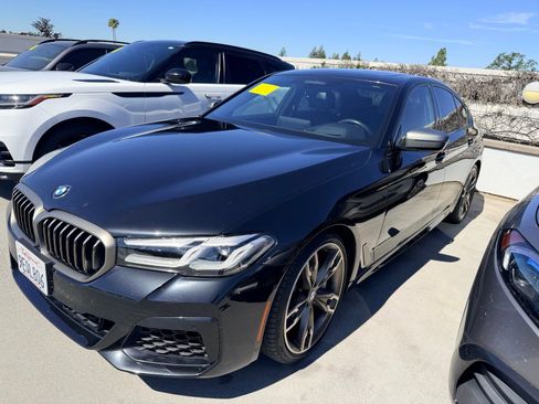Used 2021 BMW M550i xDrive image 1