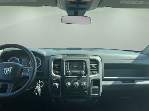 Used 2017 RAM 1500 Tradesman RWD image 9