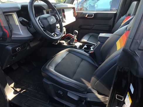 Used 2025 Ford Bronco Big Bend w/ Sasquatch Package AWD/4WD image 3