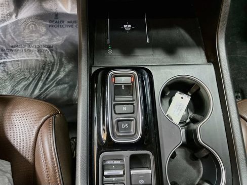 Used 2023 Honda Pilot Elite image 17