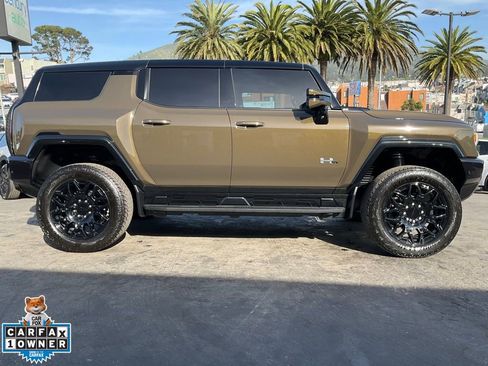 Used 2025 GMC Hummer EV 2X image 3