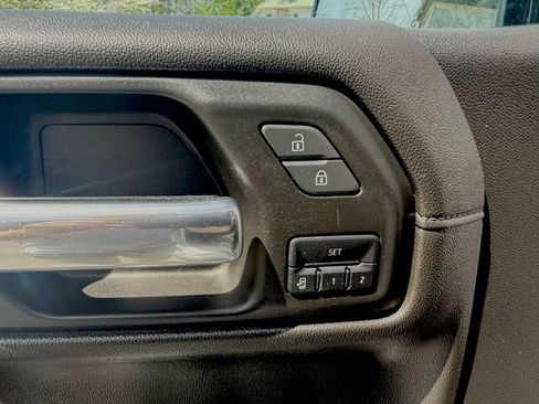 Used 2019 Chevrolet Silverado 1500 LTZ w/ LTZ Plus Package image 18