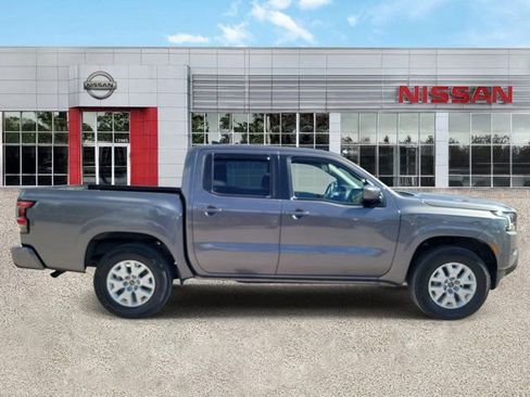 Certified 2023 Nissan Frontier SV AWD/4WD image 3