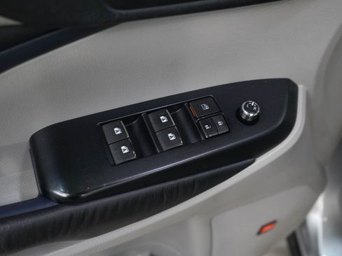 Used 2015 Toyota Highlander Limited AWD/4WD image 21