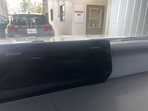 Used 2025 Ford Expedition Platinum w/ Driver's Package image 3