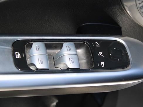 Used 2025 Mercedes-Benz C 43 AMG 4MATIC Sedan image 18