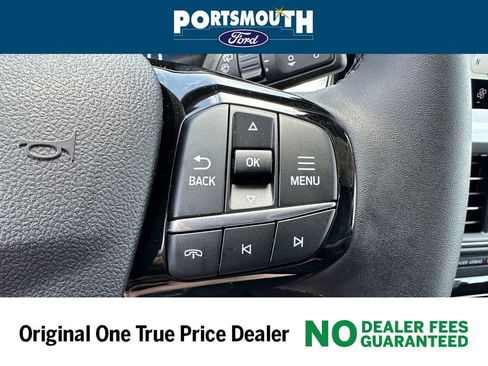 New 2024 Ford Escape SE w/ PHEV Premium Package image 18