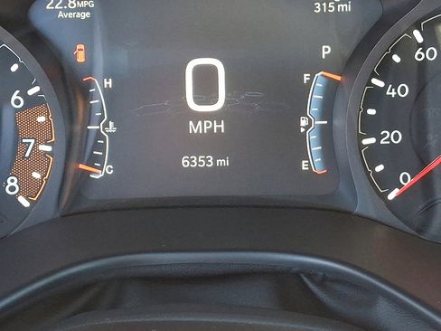 Used 2025 Jeep Compass Limited w/ Sun & Sound Group AWD/4WD image 5