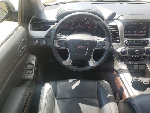 Used 2016 GMC Yukon SLT AWD/4WD image 18