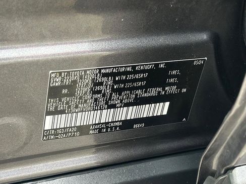 Certified 2024 Toyota RAV4 XLE AWD/4WD image 32
