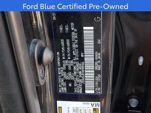 Used 2022 Toyota 4Runner Limited AWD/4WD image 31