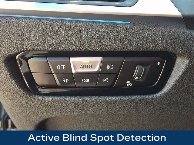 Used 2023 BMW 330i xDrive Sedan w/ M Sport Package AWD/4WD image 9
