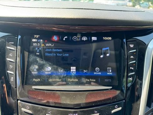 Used 2020 Cadillac Escalade Luxury AWD/4WD image 14