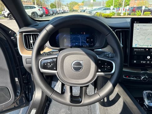 Used 2026 Volvo XC60 B5 Core w/ Protection Package Premier AWD/4WD image 27