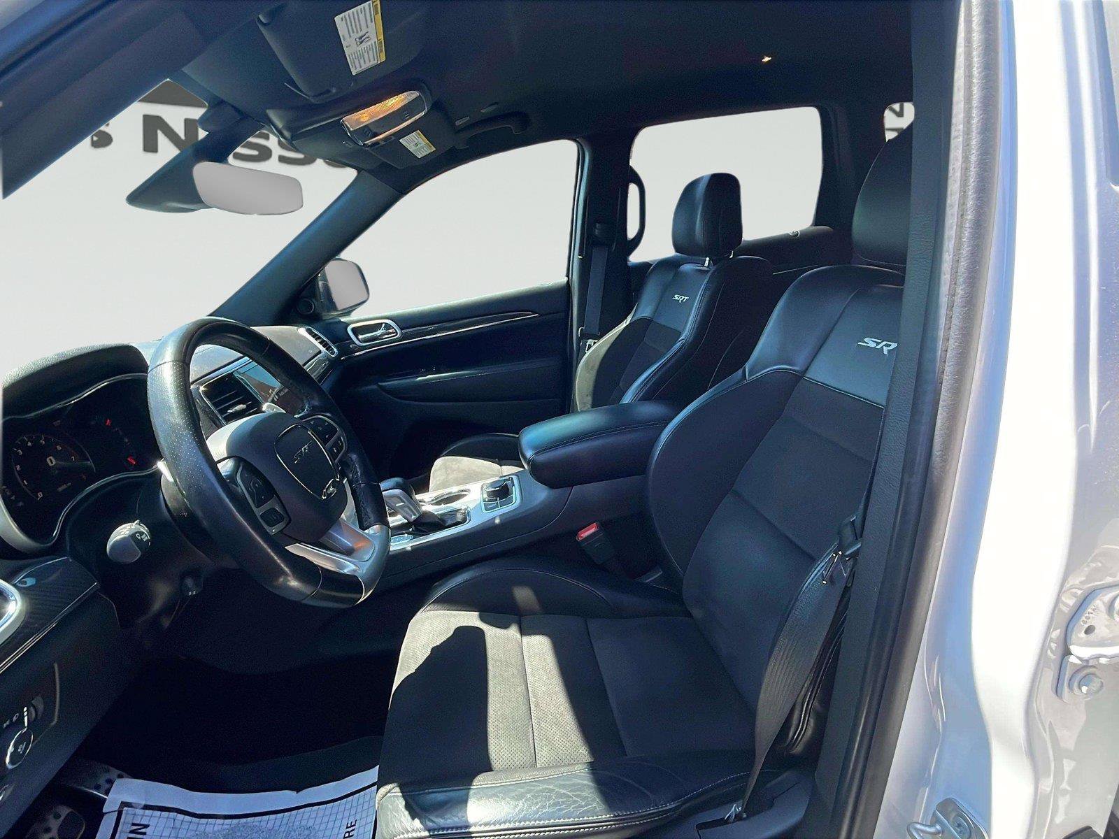 Used 2021 Jeep Grand Cherokee SRT AWD/4WD image 33