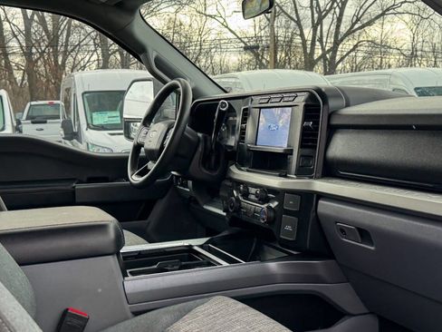 Used 2024 Ford F250 XLT w/ FX4 Off-Road Package image 16