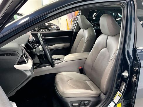 Used 2021 Toyota Camry XSE w/ Protection Package (Q2) (TMS) AWD/4WD image 9