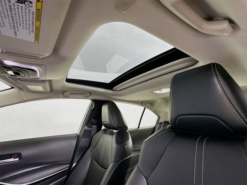 Certified 2025 Toyota Corolla XLE image 22