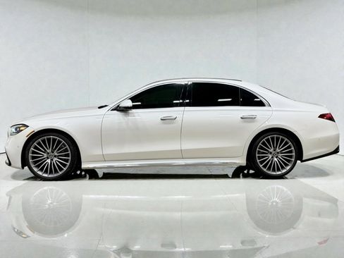 Used 2023 Mercedes-Benz S 500 4MATIC w/ AMG Line image 5