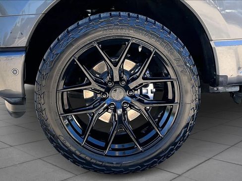 Used 2022 Ford F150 Lightning Lariat w/ Tow Technology Package image 10