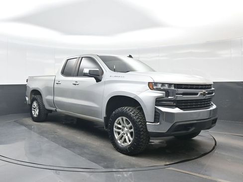 Used 2020 Chevrolet Silverado 1500 LT AWD/4WD image 9