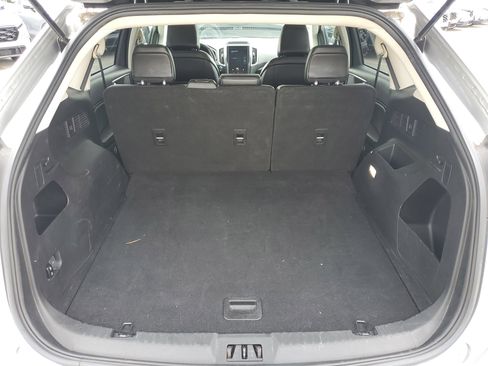Used 2023 Ford Edge SEL image 13