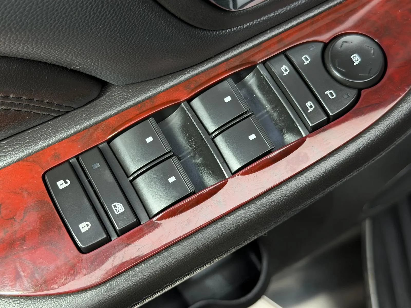 Used 2008 Cadillac Escalade EXT AWD/4WD image 24
